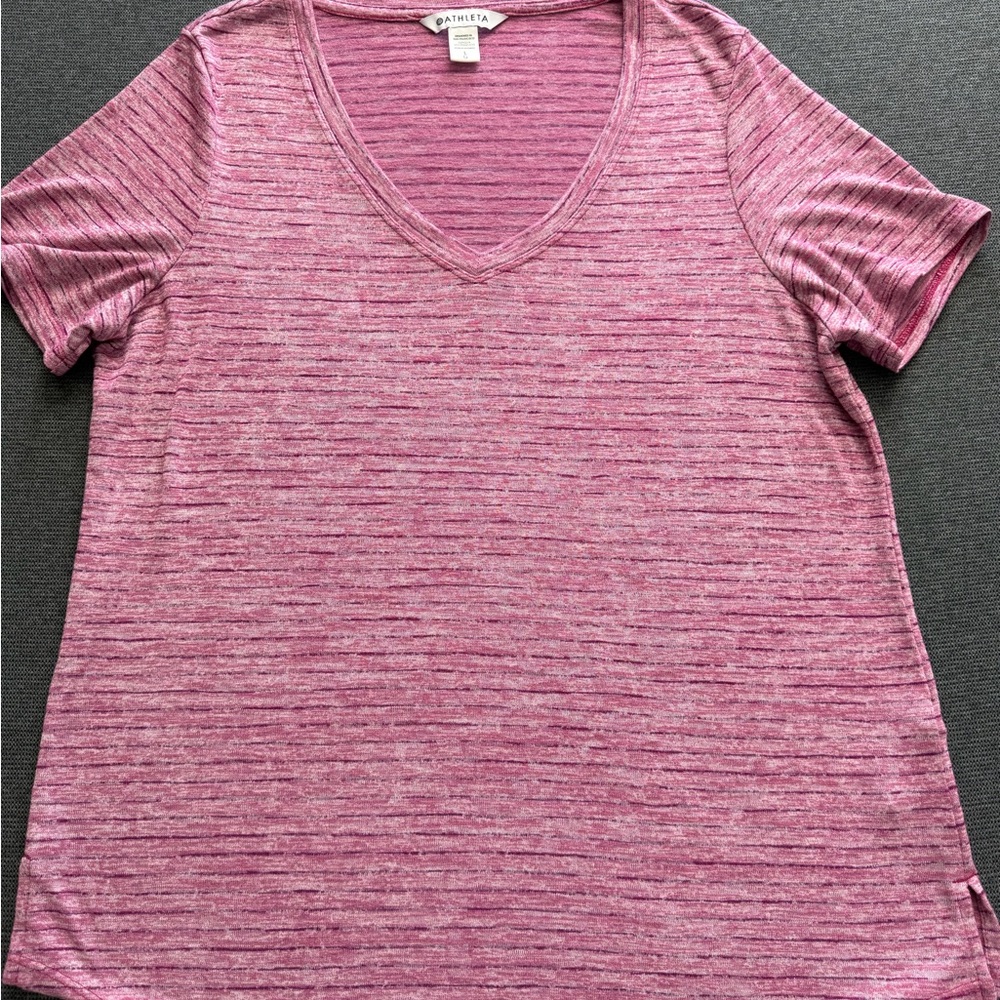 Athleta Heathered Rose V-Neck Short Sleeve Tee